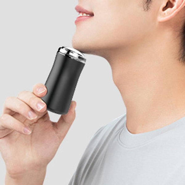 Ultimate Grooming On-the-Go: Rechargeable Wet-Dry Pocket Electric Razor - Your Portable Mini Beard Shaver for Men